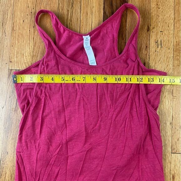 🪦Lululemon Vita Racer Tank
Heathered Bumble Berry size 6 - Picture 6 of 10